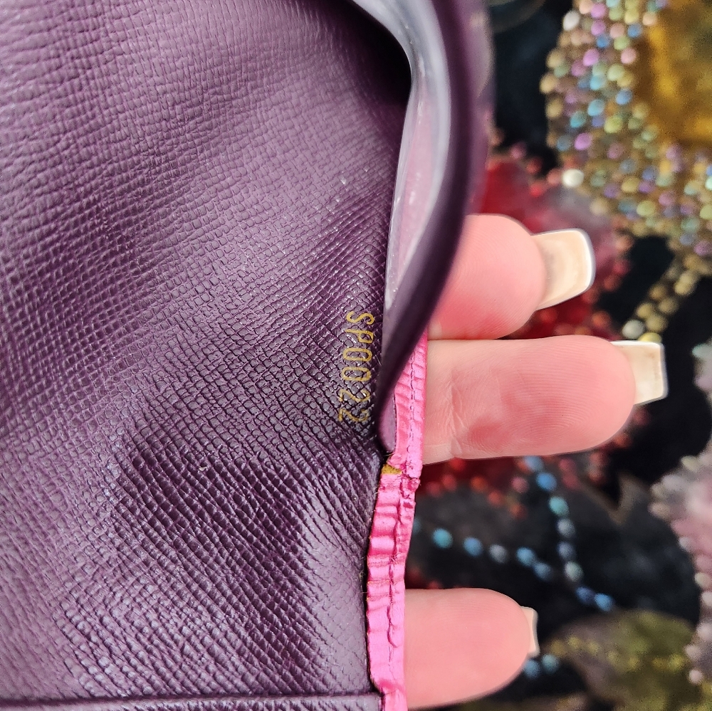 Louis Vuitton ID Wallet - Picture 10 of 10